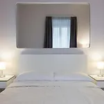 Ara Pacis Luxury Apartments By Caprirooms