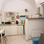 Coronari Stylish Apartment