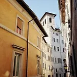 Home D\'Elite Navona