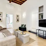Trevi Chic House