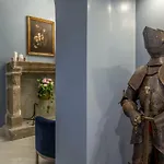 Gcf Luxury Suites, Guest House