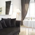 Gens Claudia, Vatican Luxury Apartments