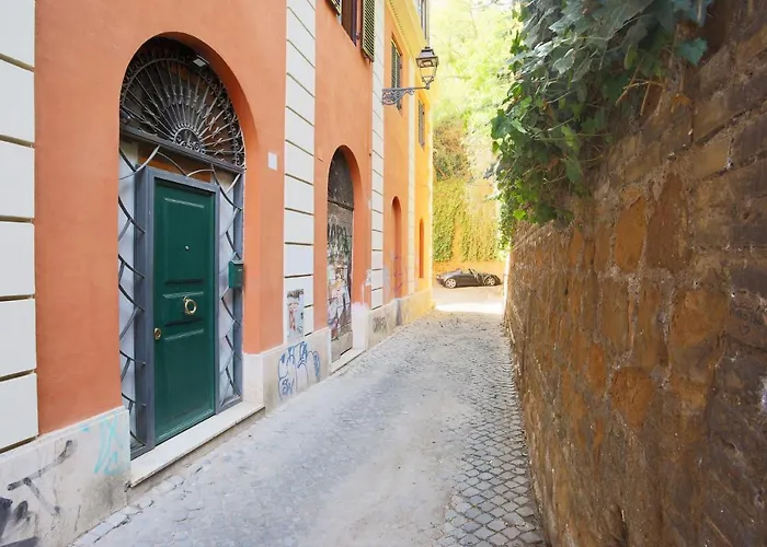 Quiet And Cozy Trastevere Hideaway