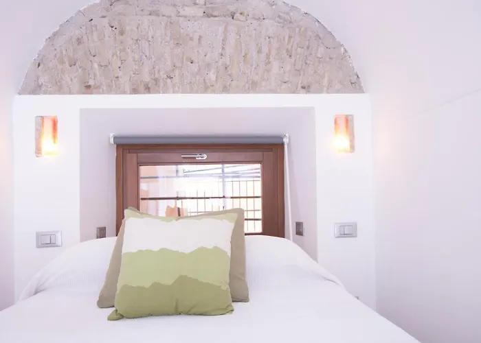 Spanish Steps Mini-Loft