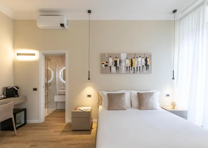Elegantia Luxury Rooms