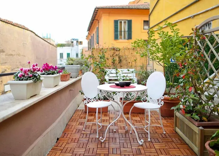 Terrace Modern Studio Trastevere -Topcollection