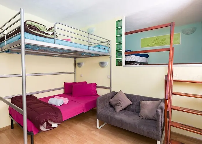 Holiday House Esedra