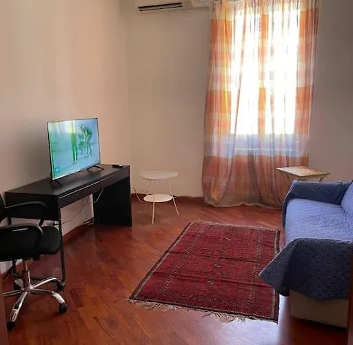 Nice Flat In Furio Camillo