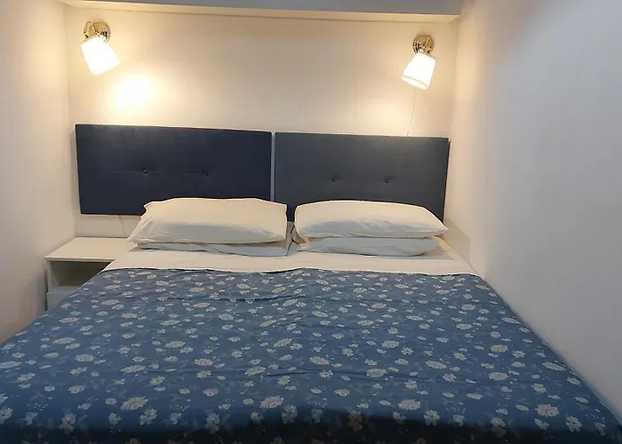 Rome Fani Room