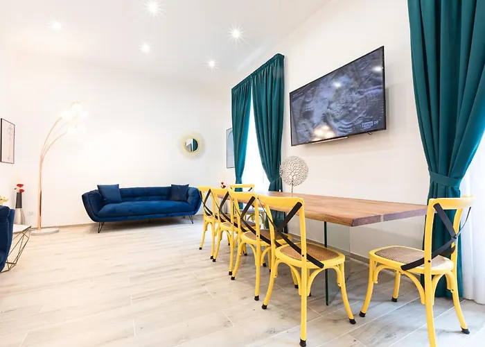 Trastevere Exclusive Three Bedroom Apartment - Top Collection
