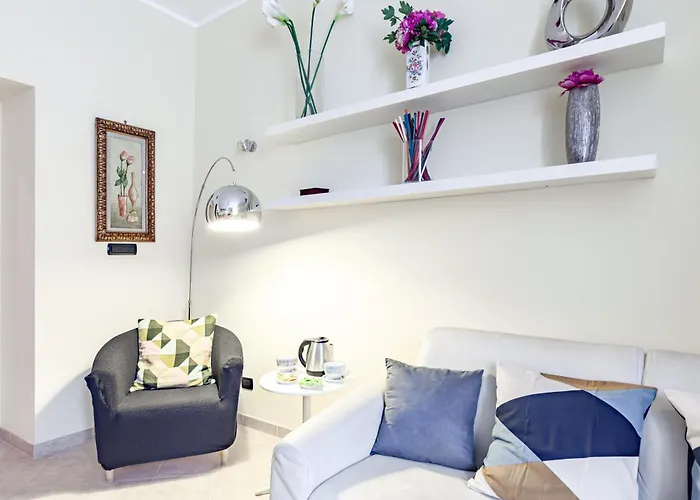 Hostly-Volturno Suite Apartment-Center Of Rome