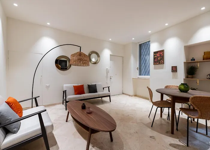Charming 3 Bedroom Apartment In The Historic Center