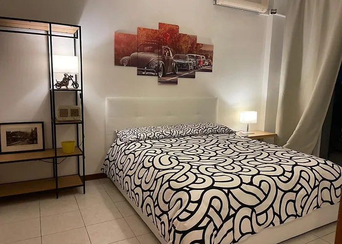 Spazioso Appartamento Roma Eur 120 Mq Con Palestra E Parcheggio Privati