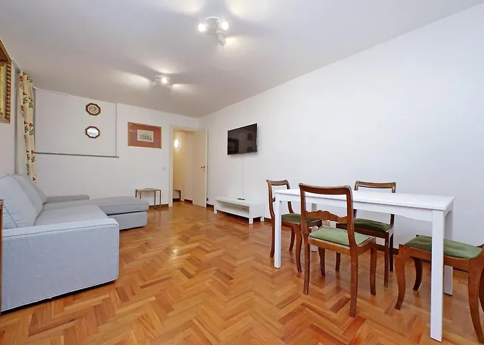 Pantheon Apartment Rondanini