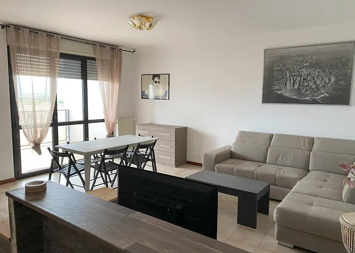 Spacious Apartment In Rome!