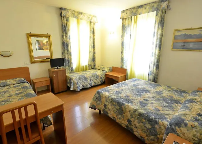 Hotel Tirreno