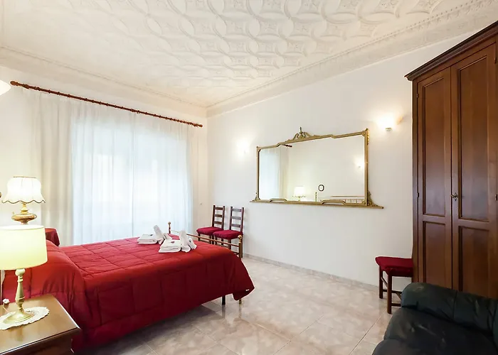 Caterina One O One - Embassy Apartment
