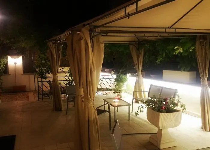 Garden House - Luxury Guest House - Only Self Check In