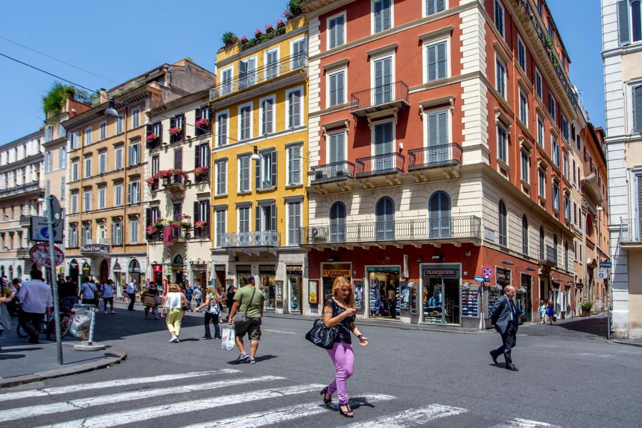Via Del Corso Rome