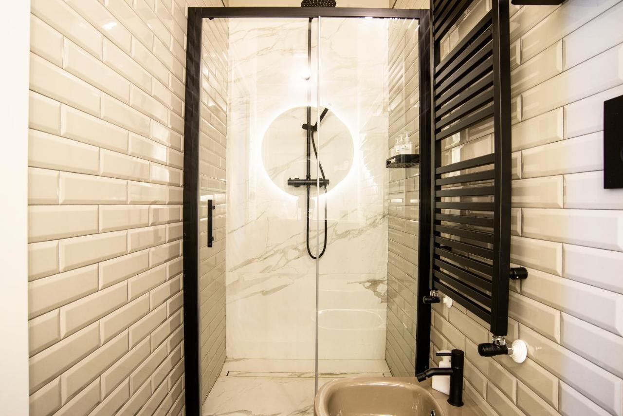 Bed & Breakfast Buonanotte Colosseo Rome