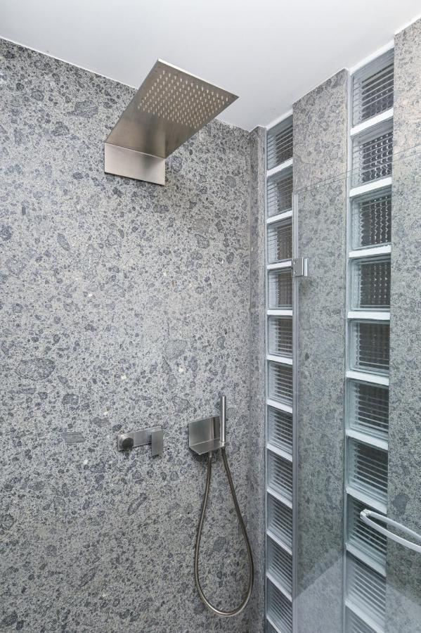 The Essential Trastevere Design *