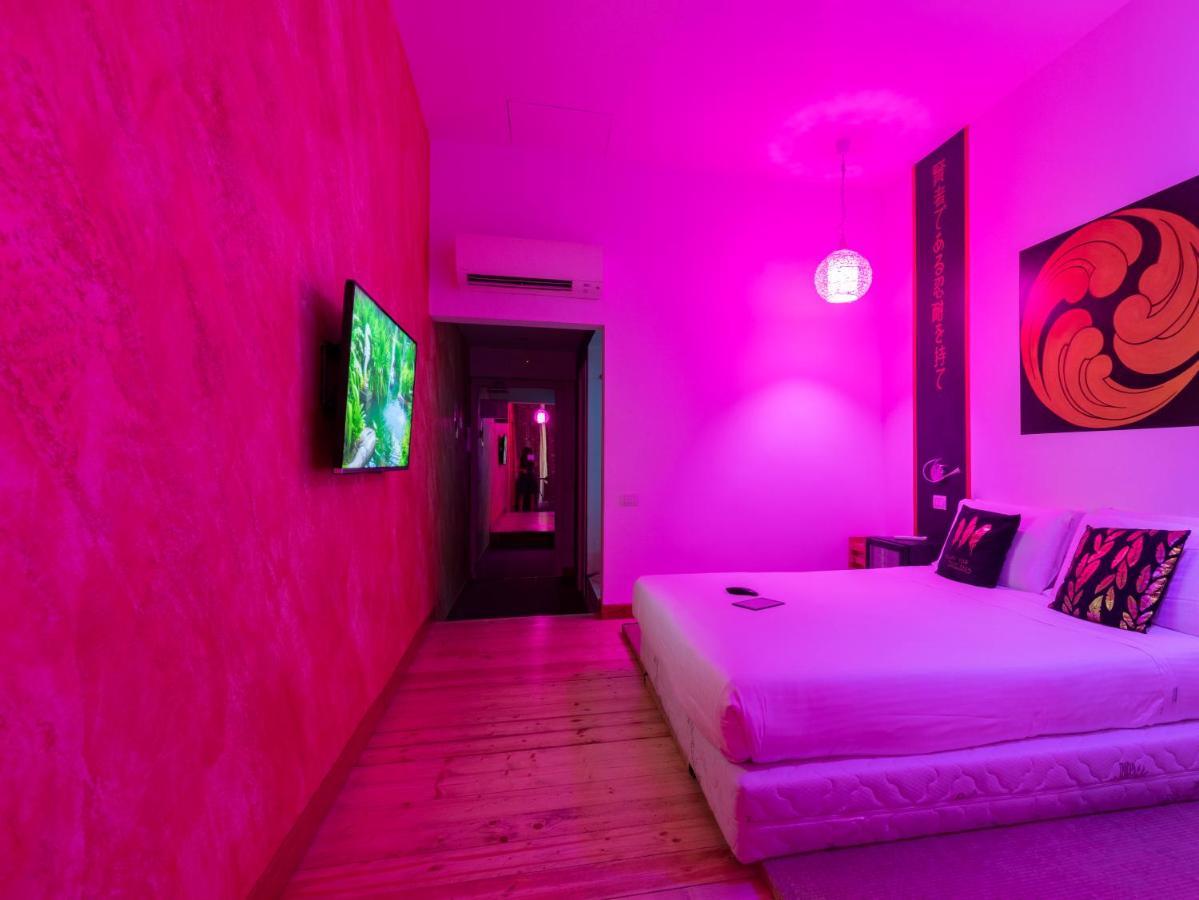 Casa de hóspedes Irooms Jacuzzi