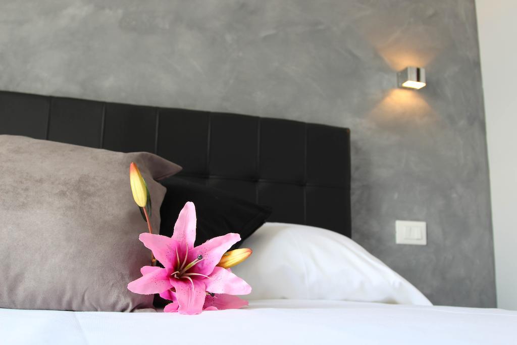 Windows On Bed & Breakfast Rome