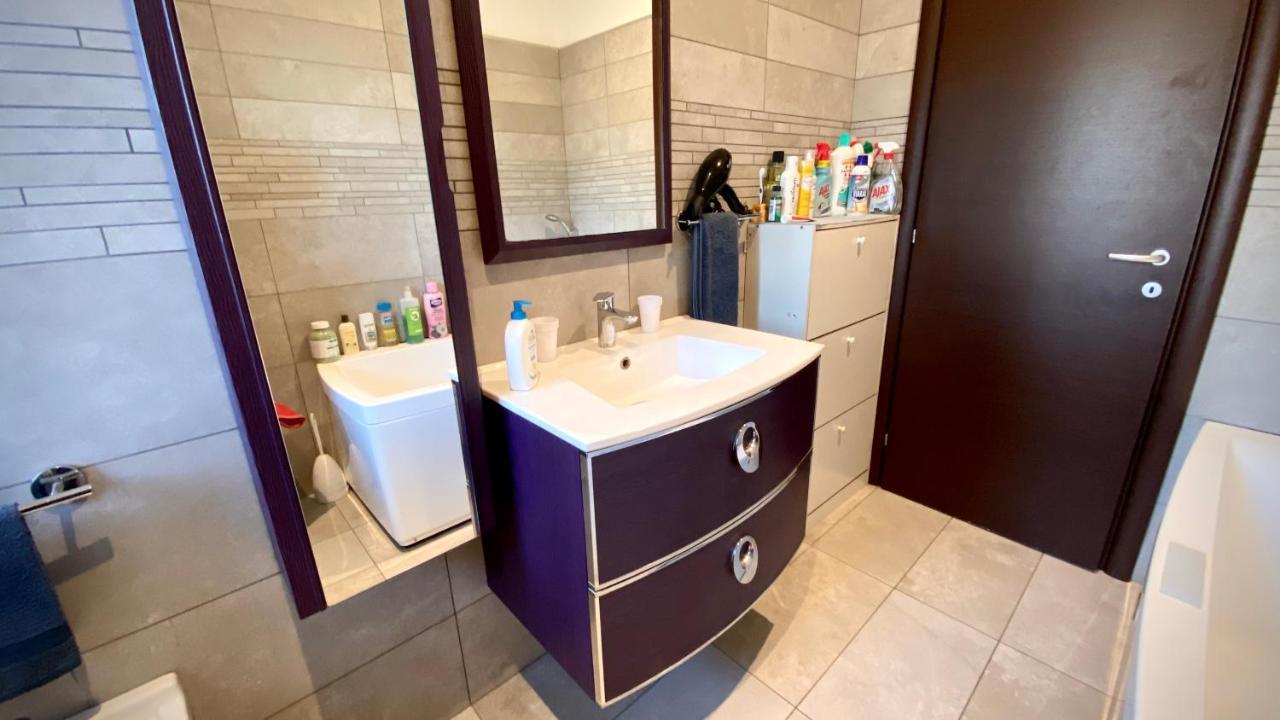 Gordiani House Internal Parking *