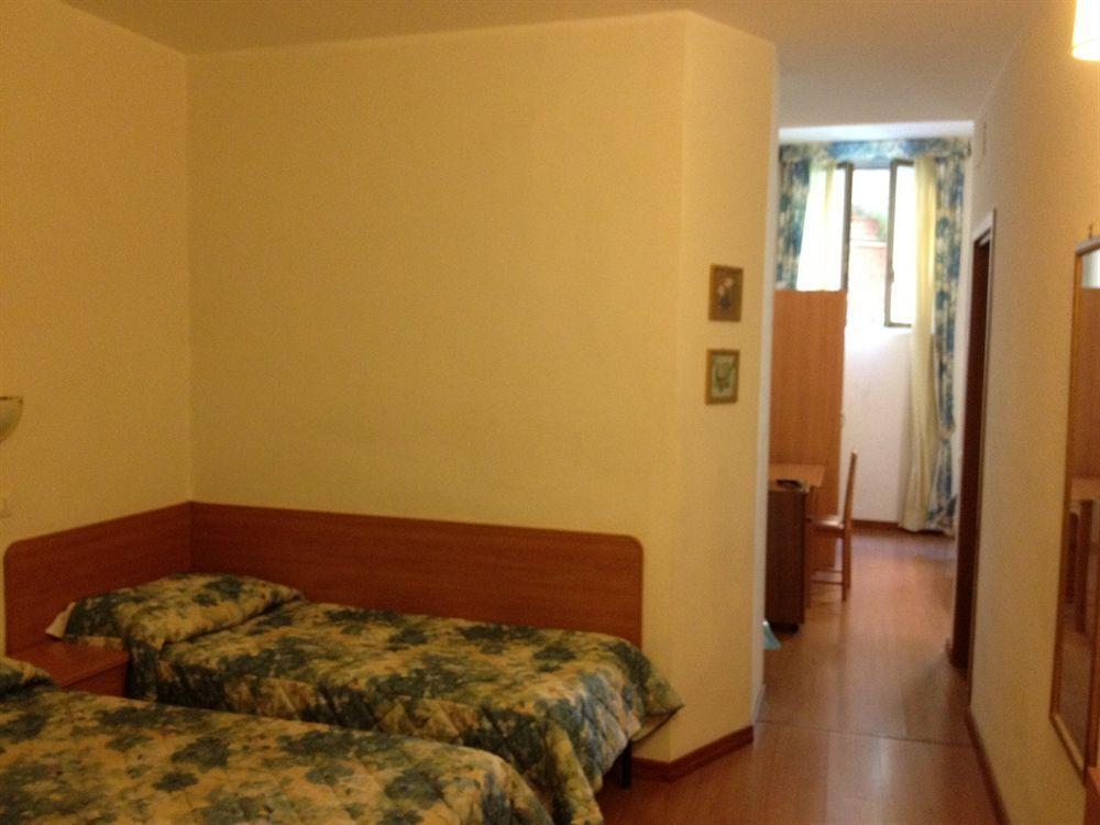 Tirreno Hotel 3*