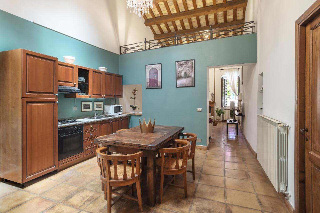 Appartement Palace Of Flowers 53 Piazza Navona Rome