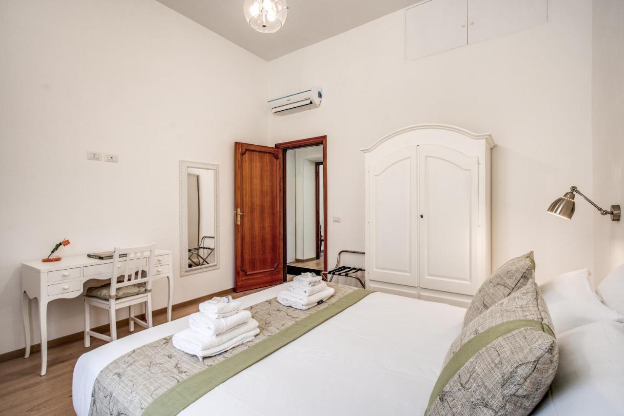3 Bedrooms Vatican Center Apartment Rome
