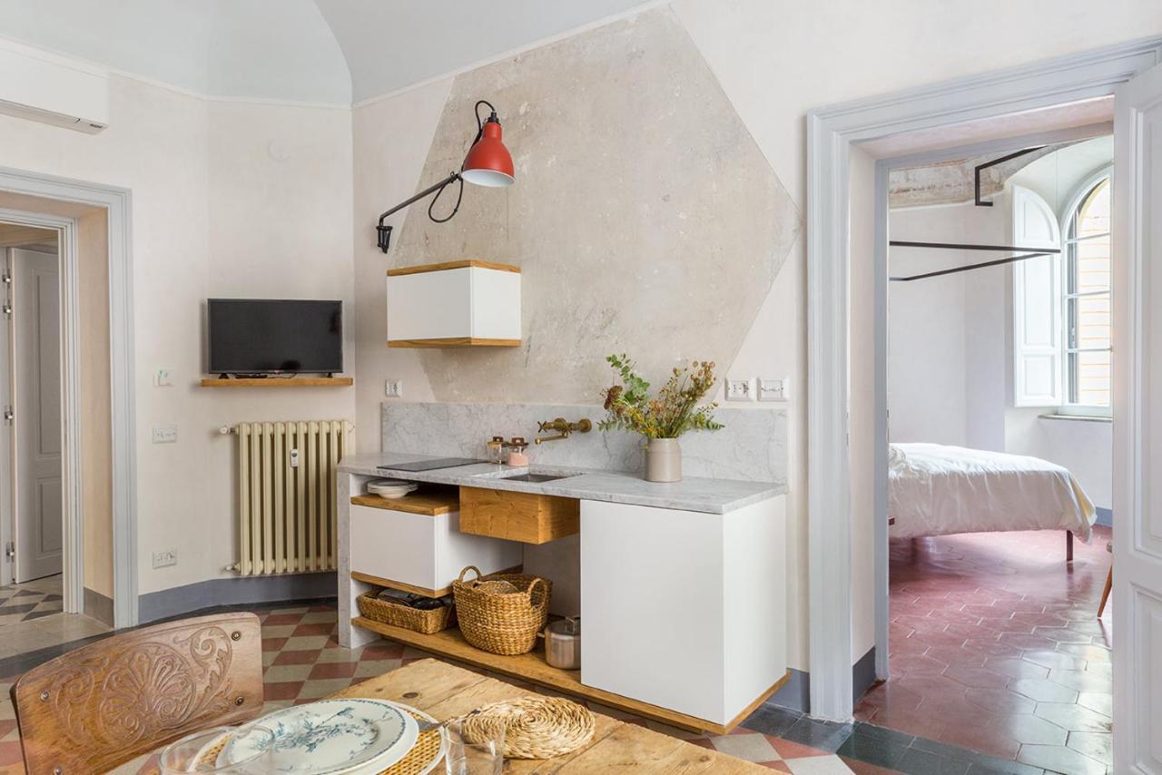 Vuotopieno Grey E Roma