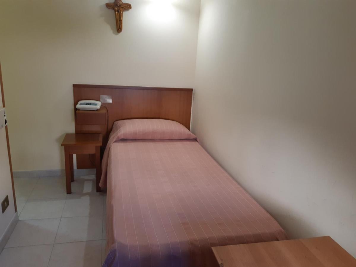 Suore Concezioniste Missionarie - Carmen Salles Bed & Breakfast