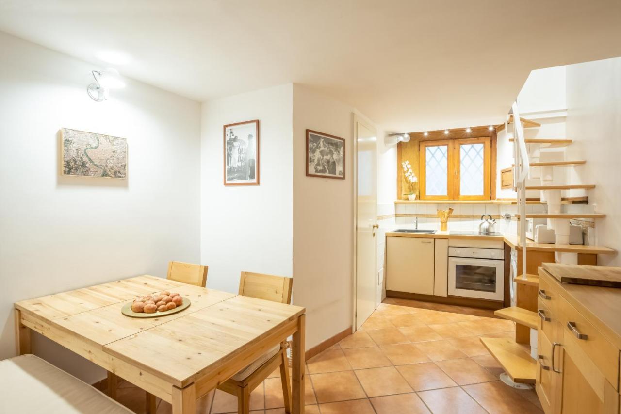 Quiet And Cozy Trastevere Hideaway Roma