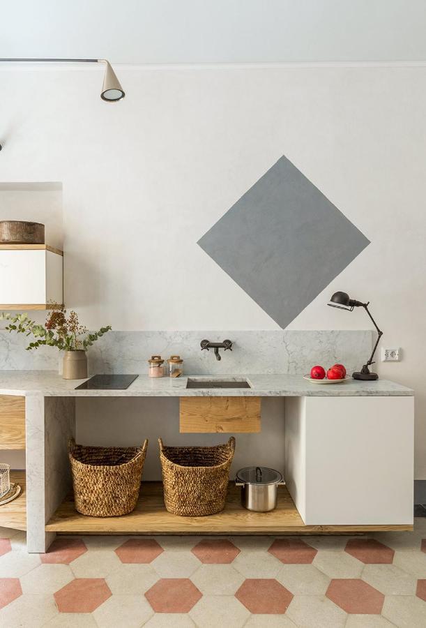 Vuotopieno Grey E Appartamento Roma