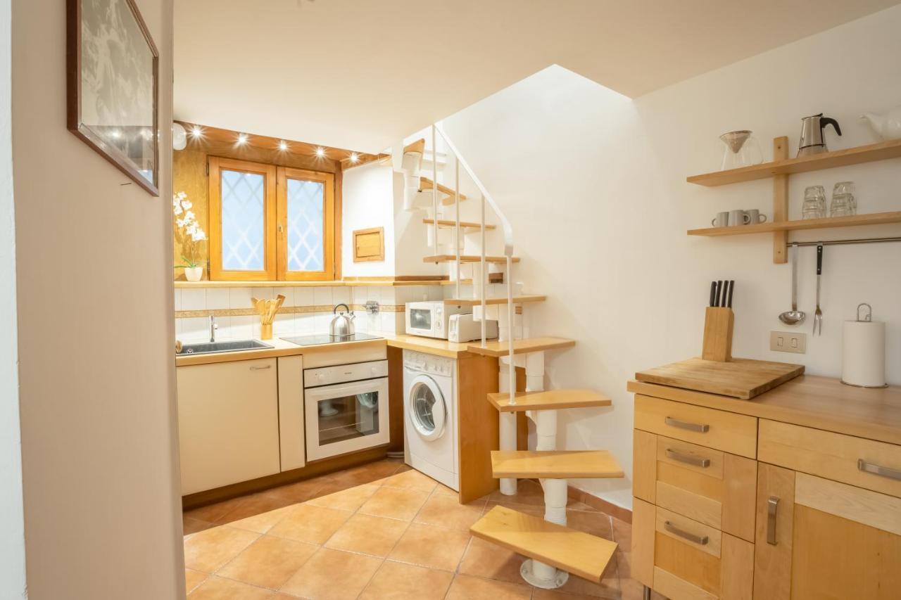 Quiet And Cozy Trastevere Hideaway Roma