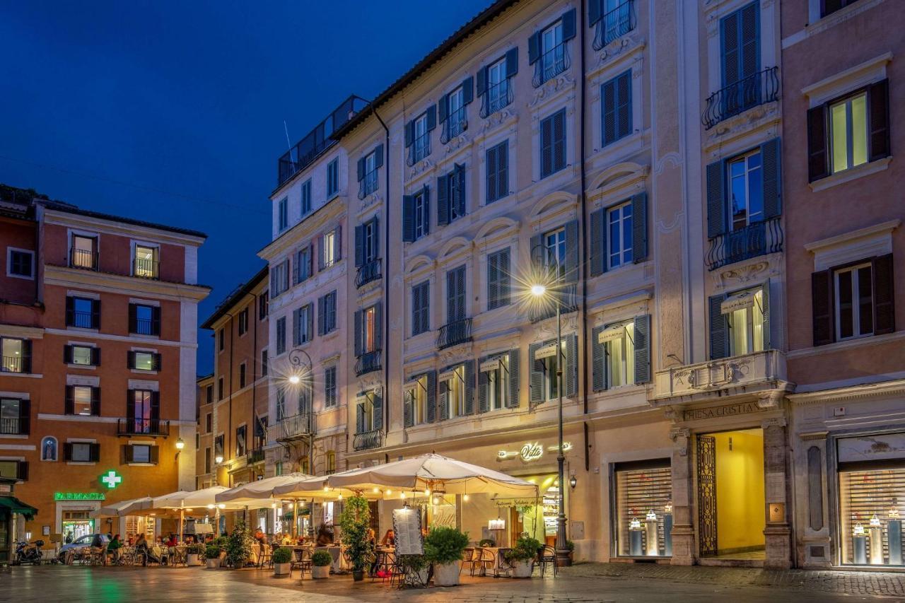 La Place Roma