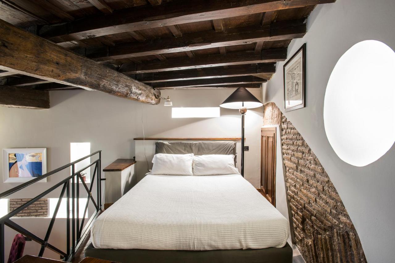 Apartment Charming Pantheon Apt In The Heart Of Rome *