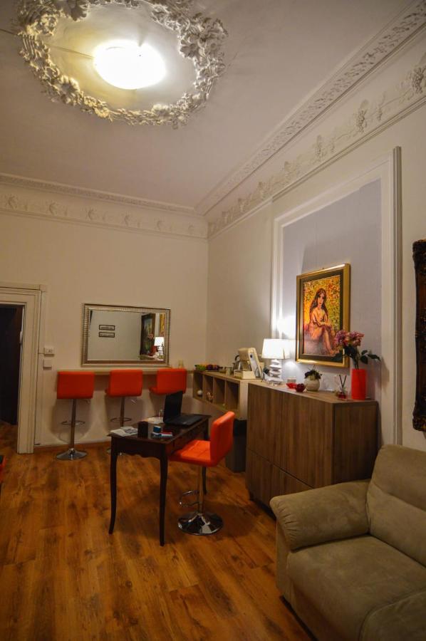 Angelica Guest house