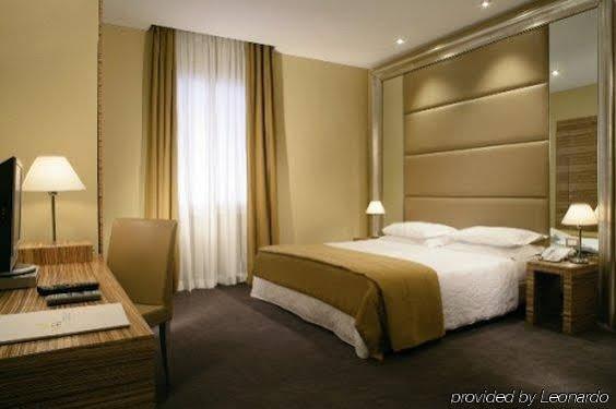 Saint John Hotel