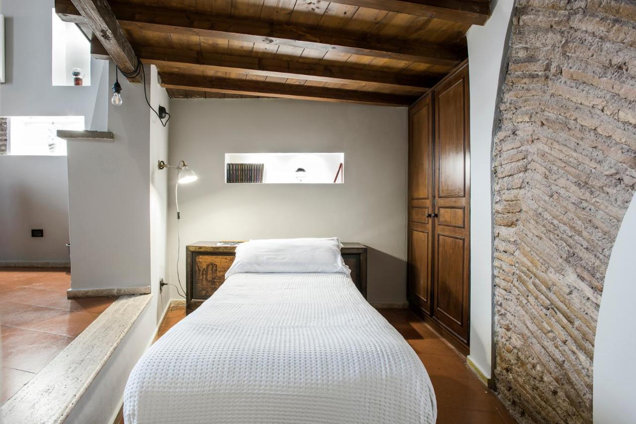 Apartment Charming Pantheon Apt In The Heart Of Rome