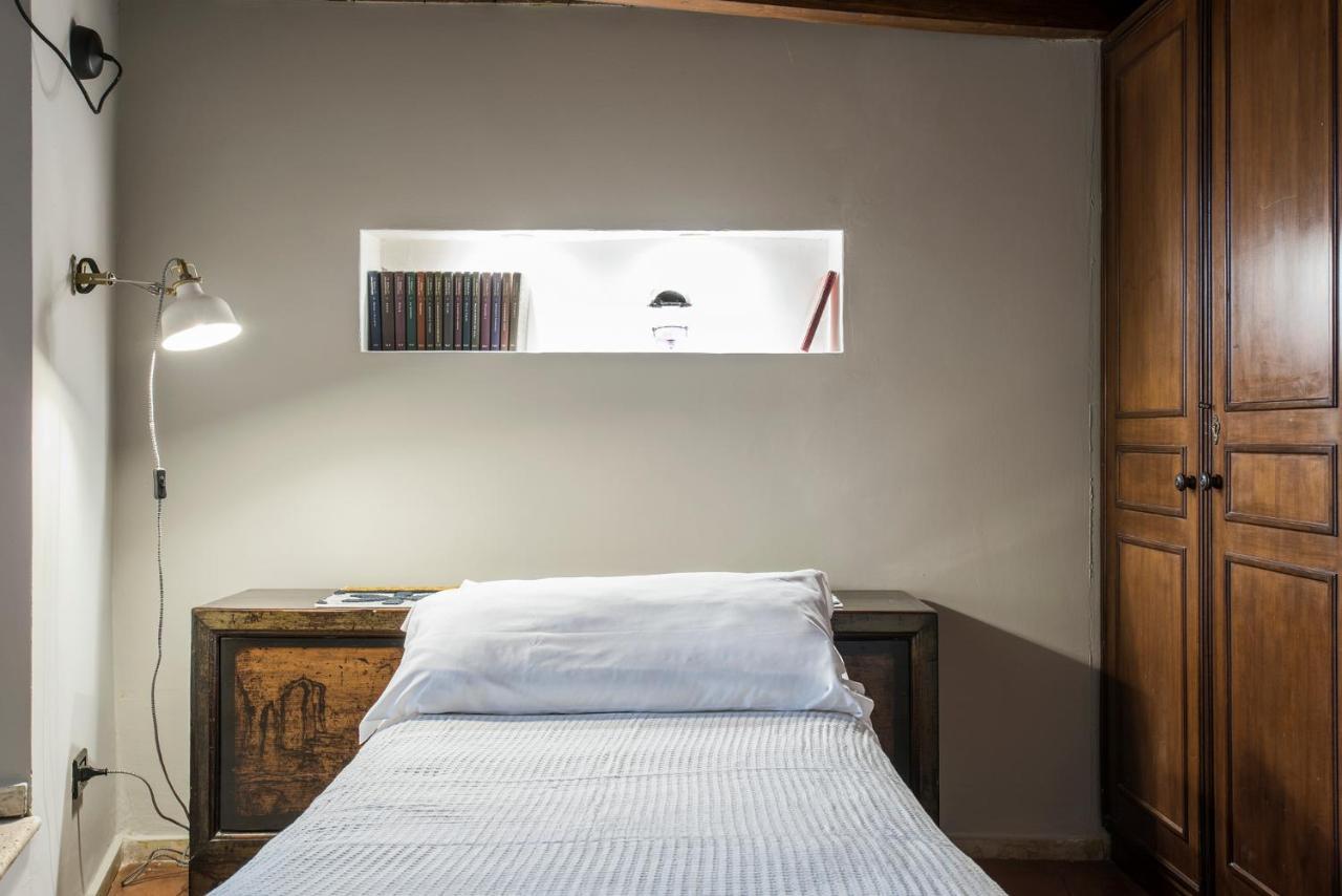 Apartment Charming Pantheon Apt In The Heart Of Rome
