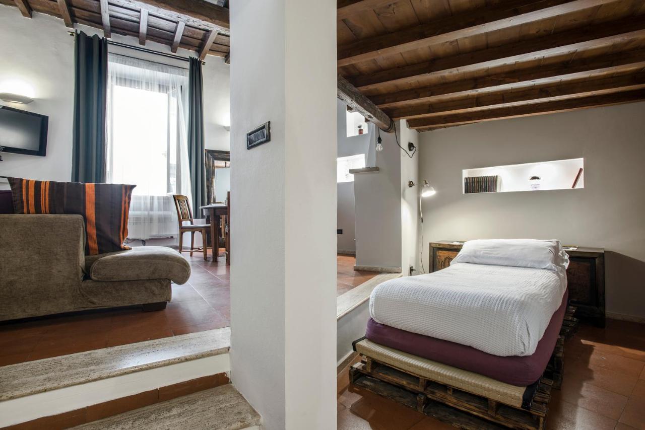 Apartment Charming Pantheon Apt In The Heart Of Rome Rome