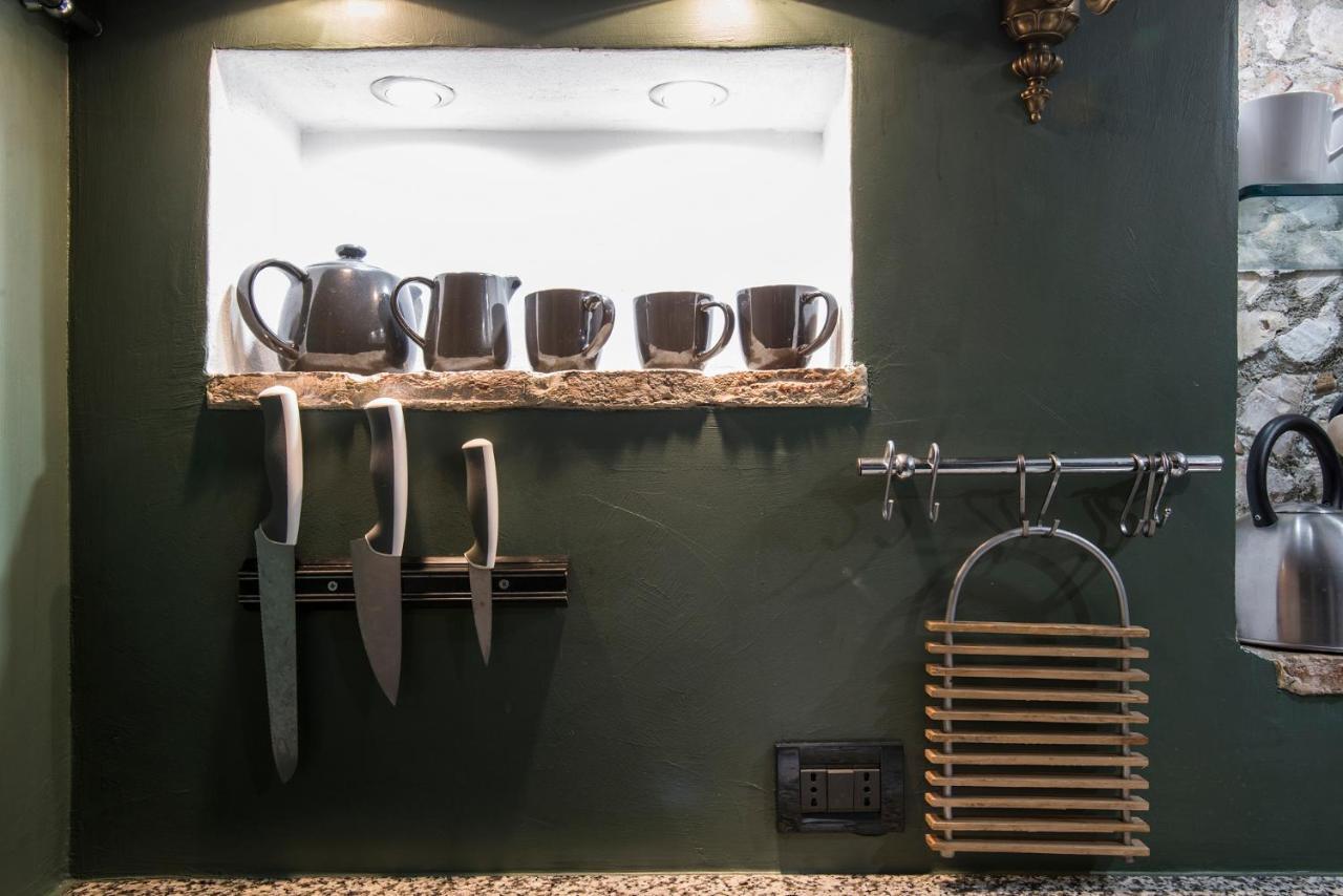 Charming Pantheon Apt In The Heart Of Rome