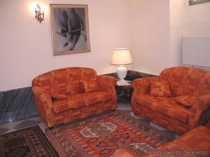 Novecento 3* Rome