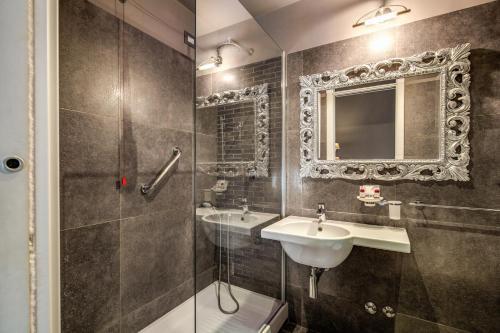 Residenza Castrense Rome