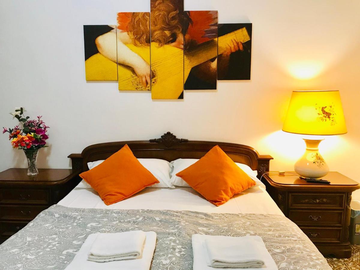 Appartement 4 Bed Luxury Near Colosseum