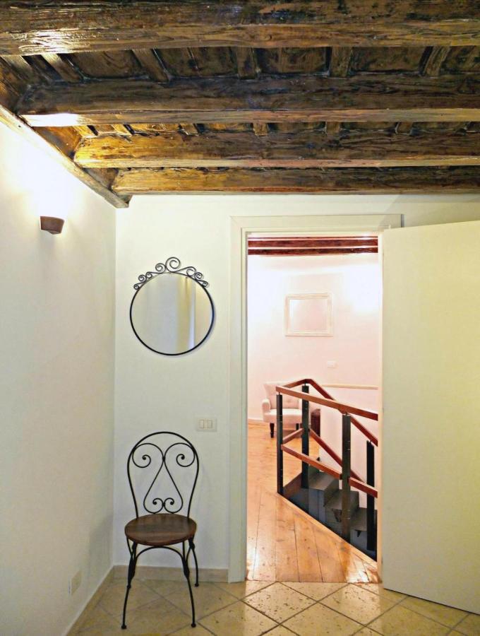 Apartment Residenza Dei Banchi Nuovi - Exclusive Rome