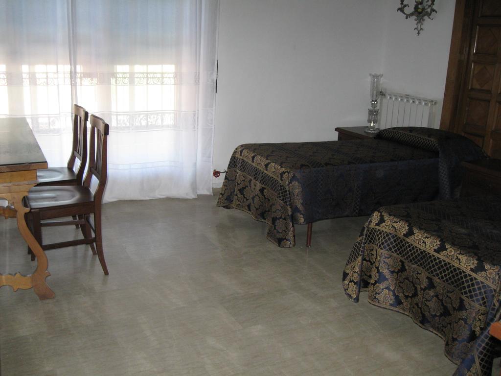 Attico Dei Pini Bed & Breakfast Rome