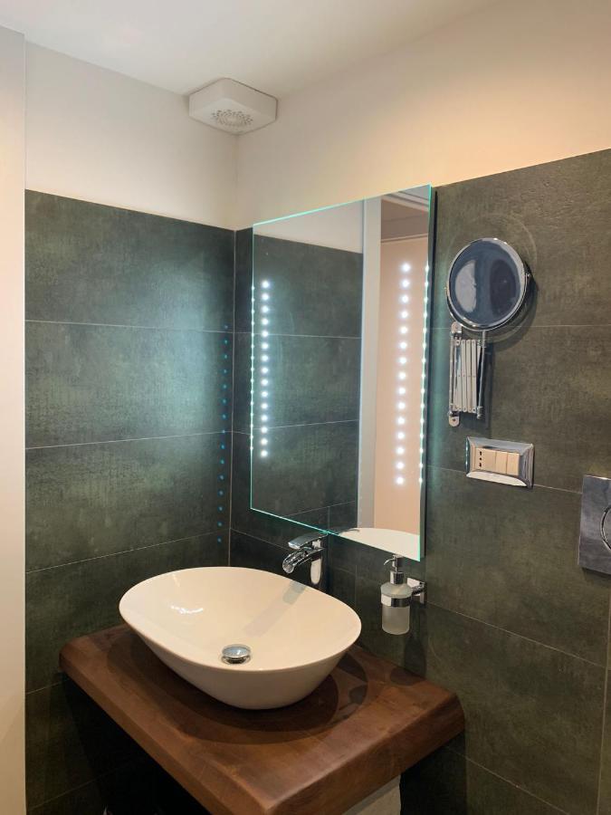 Apartment Luxury Coronari Rome
